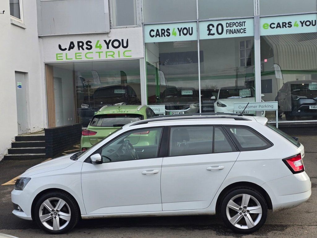 Skoda Fabia 1L Se L YP66NGZ White #4