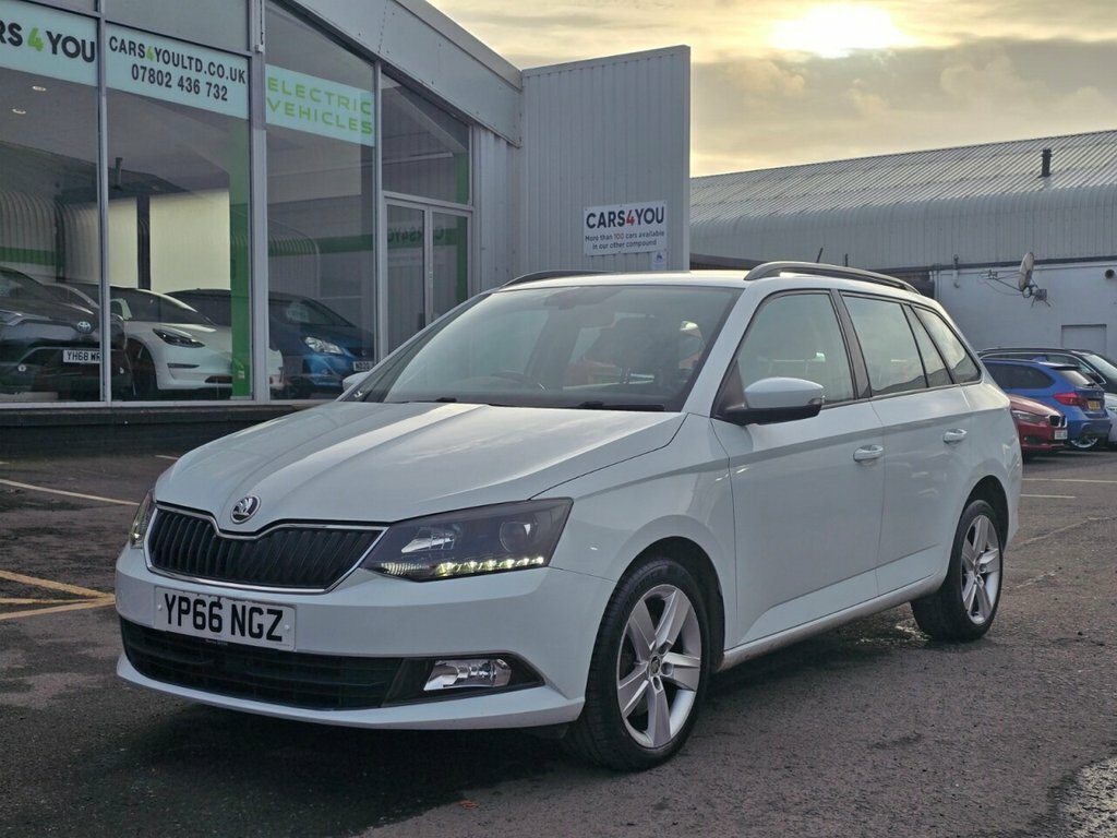 Skoda Fabia 1L Se L YP66NGZ White #3