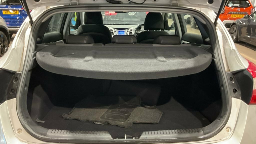 Hyundai I30 1L Se Silver #4