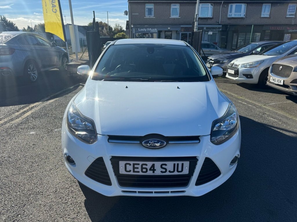 Ford Focus 1L Zetec Navigator CE64SJU White #3