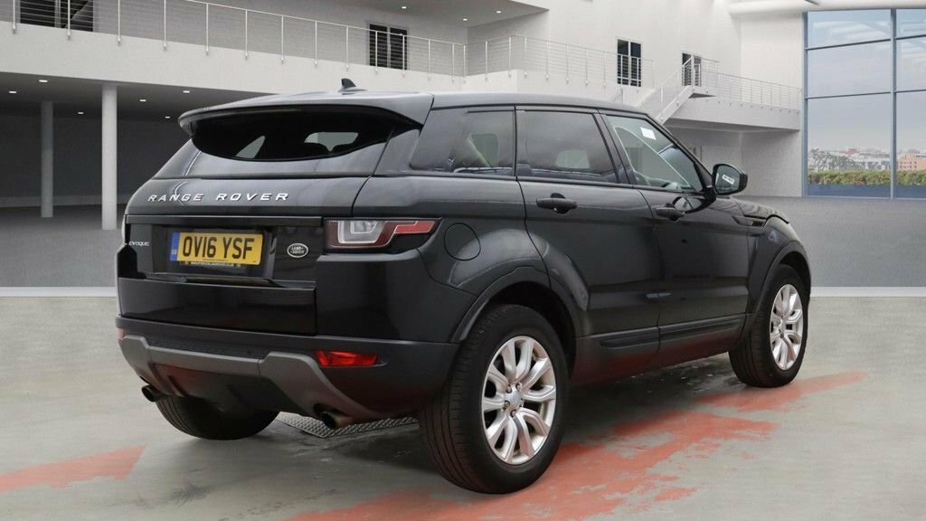 Land Rover Range Rover Evoque 2L Se Tech OV16YSF Black #4