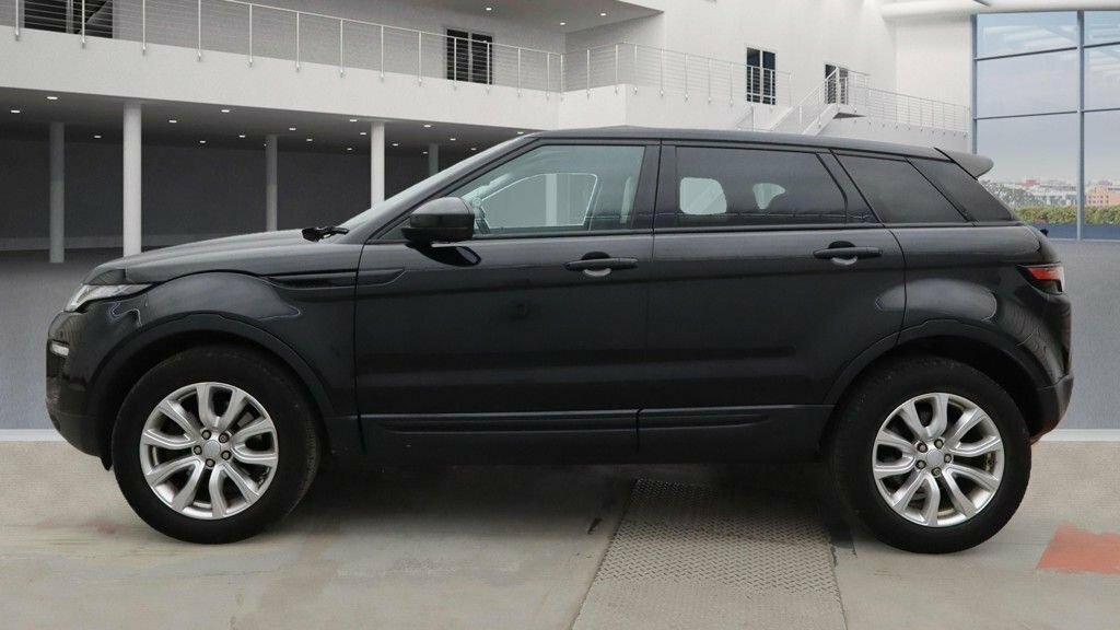 Land Rover Range Rover Evoque 2L Se Tech OV16YSF Black #6