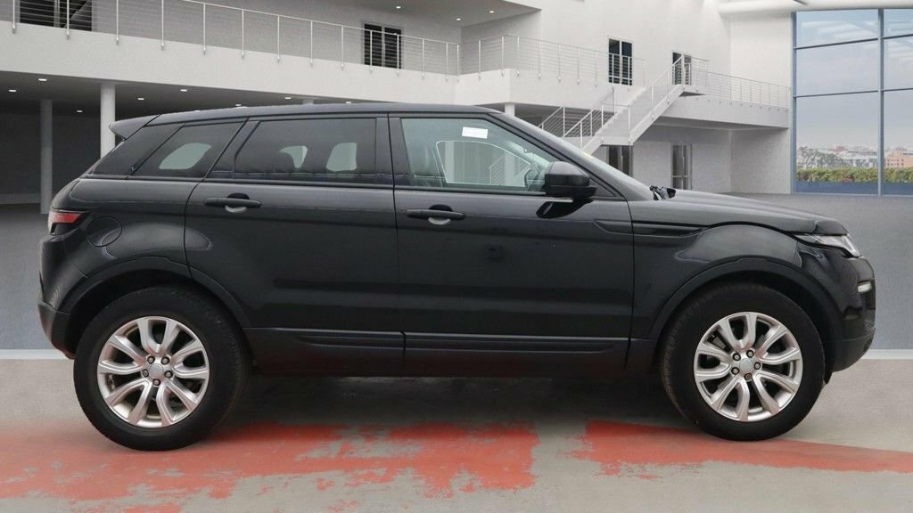 Land Rover Range Rover Evoque 2L Se Tech OV16YSF Black #5