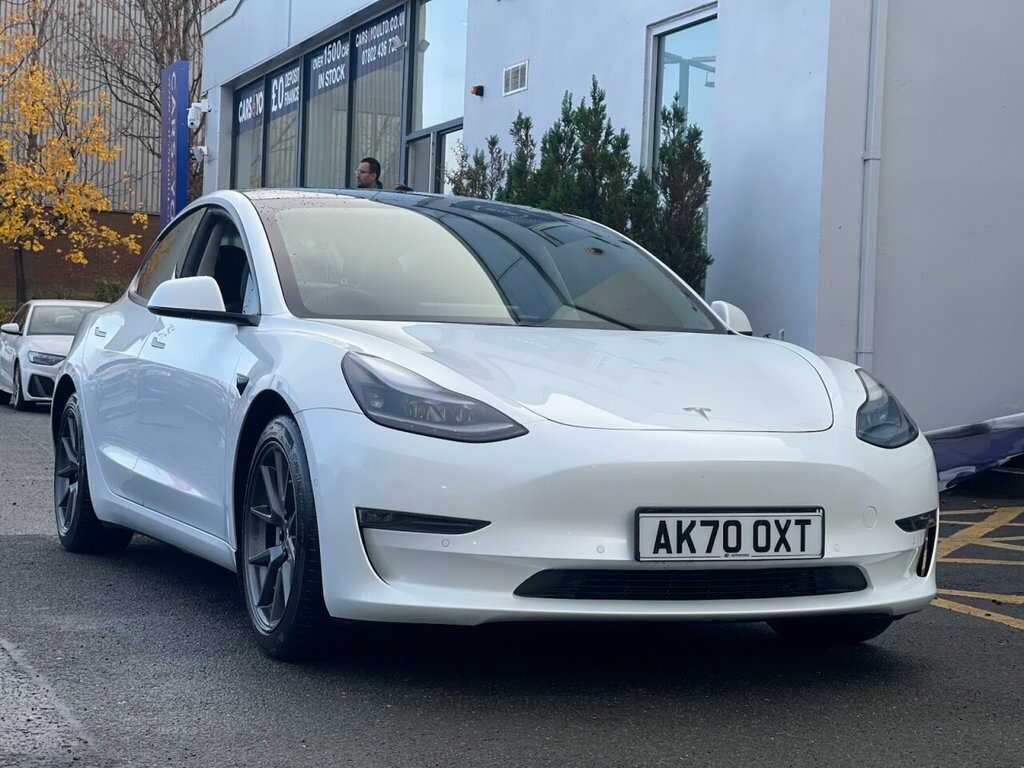 Tesla Model 3 Saloon White