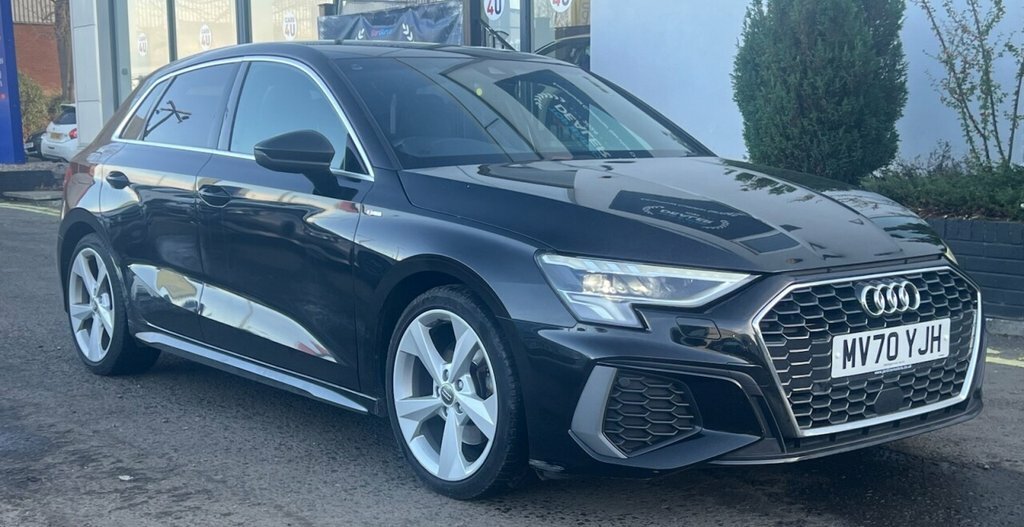 Audi A3 1L S Line Black