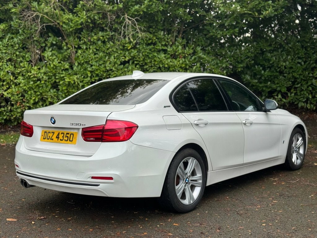 BMW 3 Series 2L Sport DGZ4350 White #5