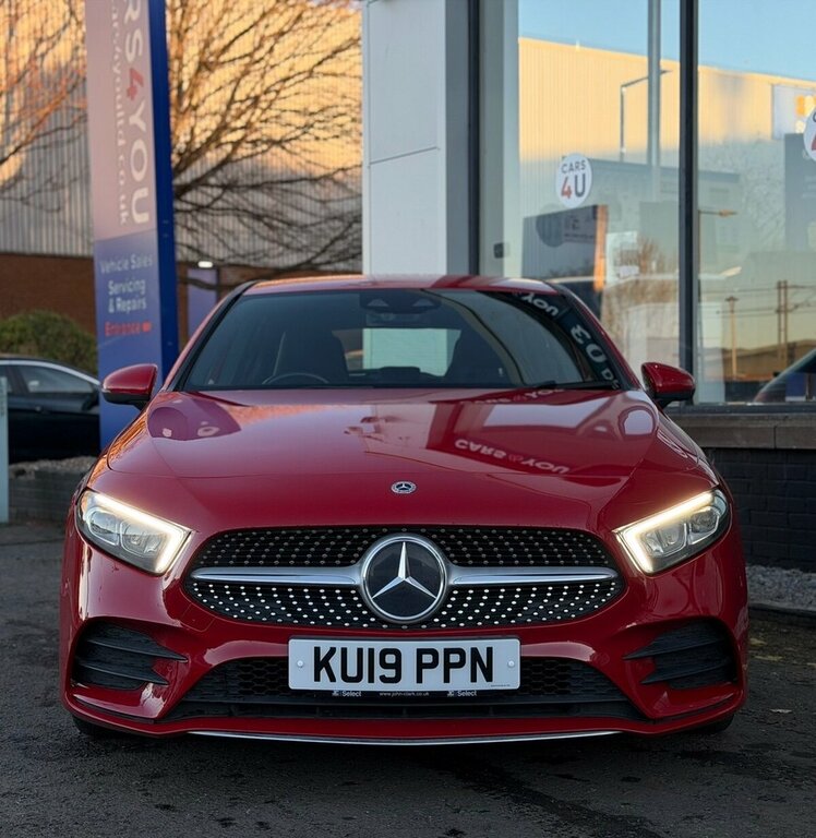 Mercedes-Benz A Class 2L Amg Line KU19PPN Red #3