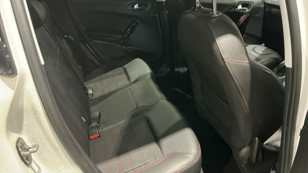 Peugeot 208 1.2L Gt Line White