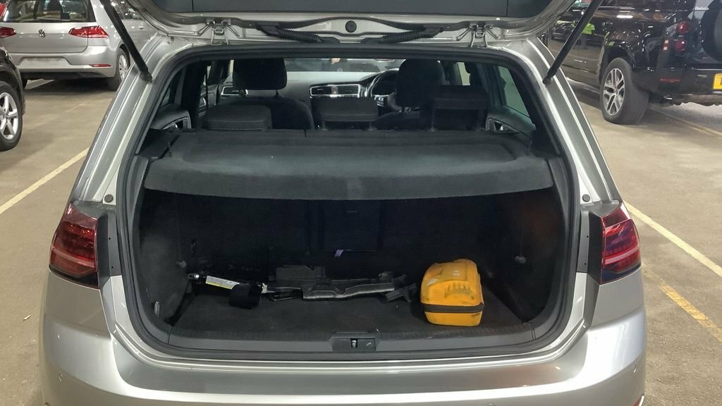 Volkswagen Golf 2L Gtd MF18TSV Silver #6