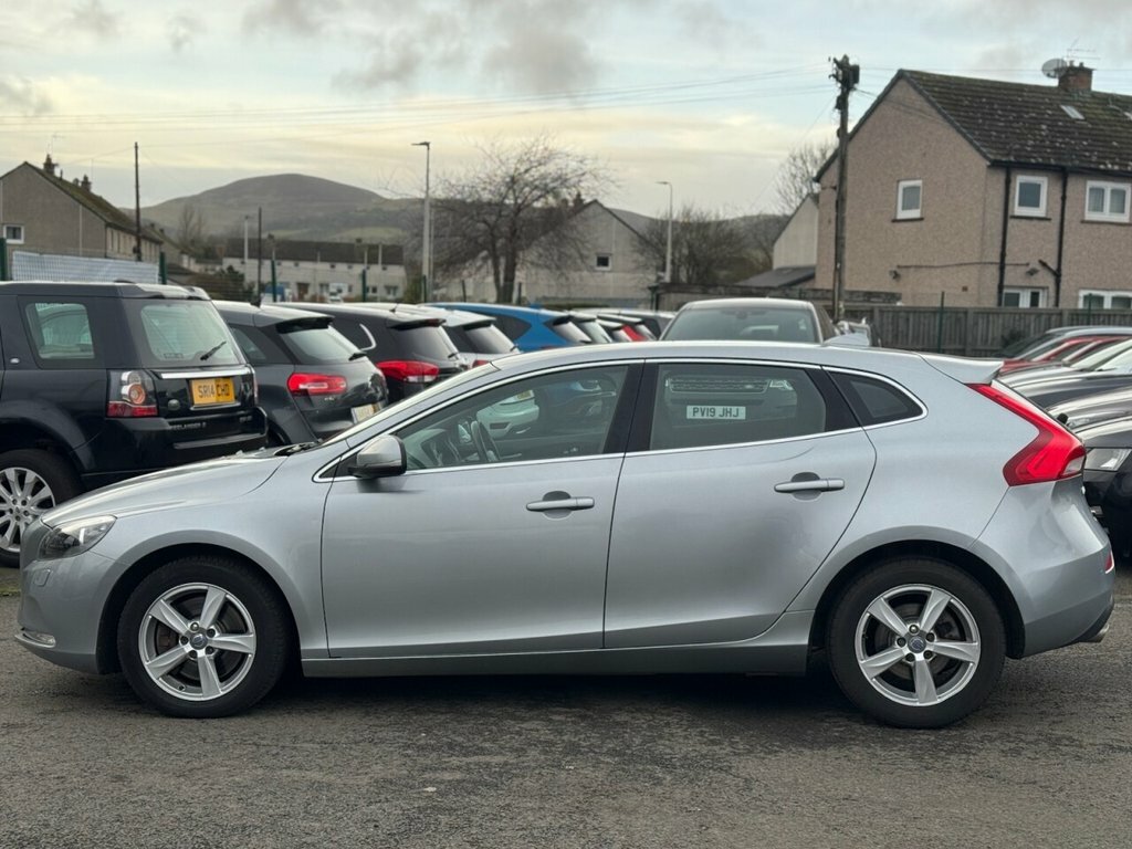 Volvo V40 2L Se Nav KT15KXU Silver #4