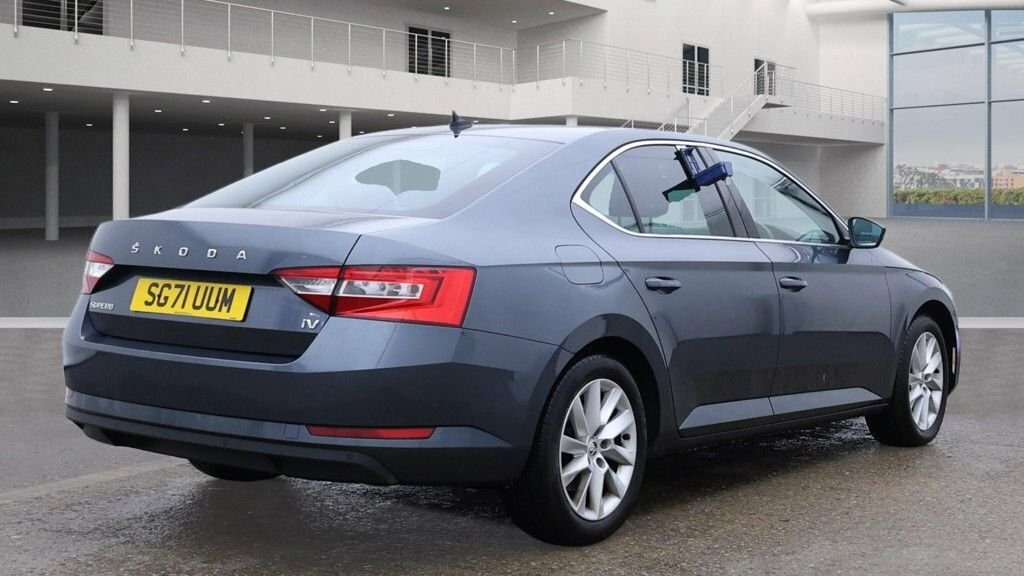 Skoda Superb 1.4L Se Technology SG71UUM Grey #4