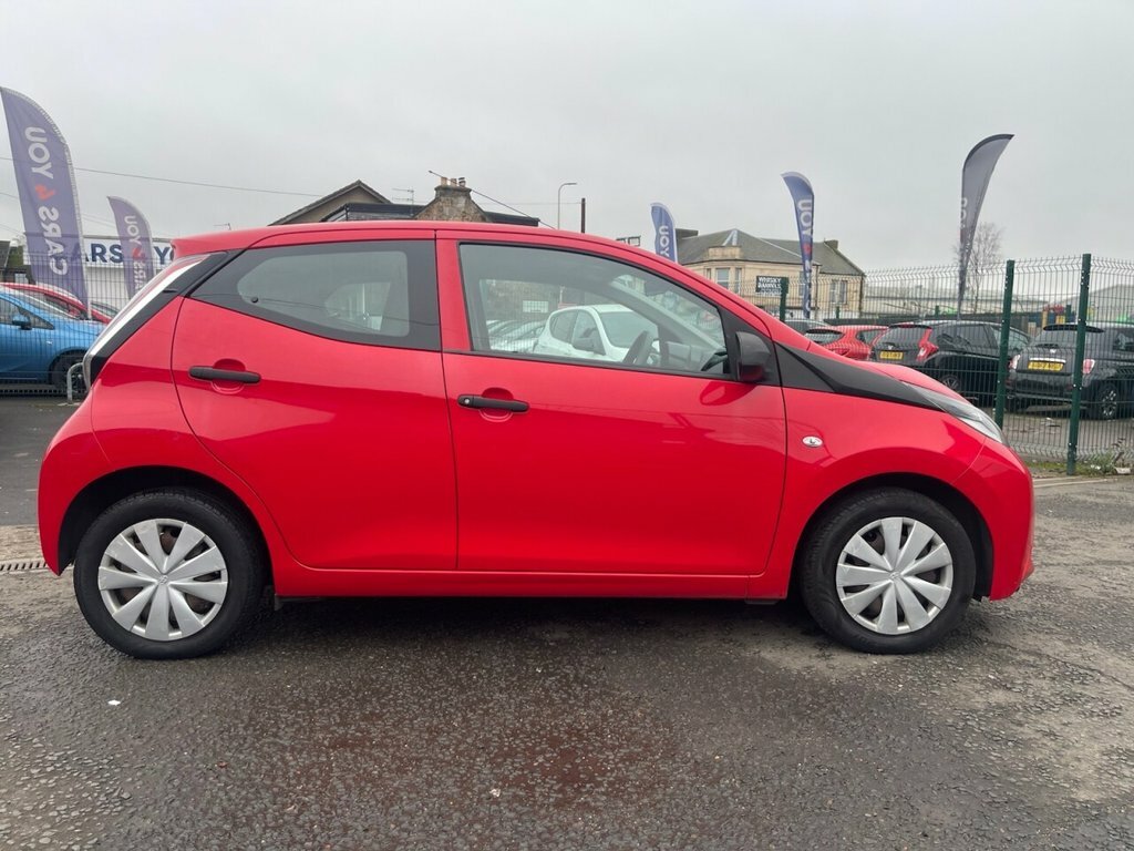 Toyota Aygo 1L X SB65HCV Red #4