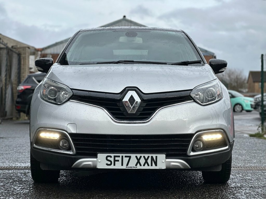 Renault Captur 1.2L Signature Nav Silver #3