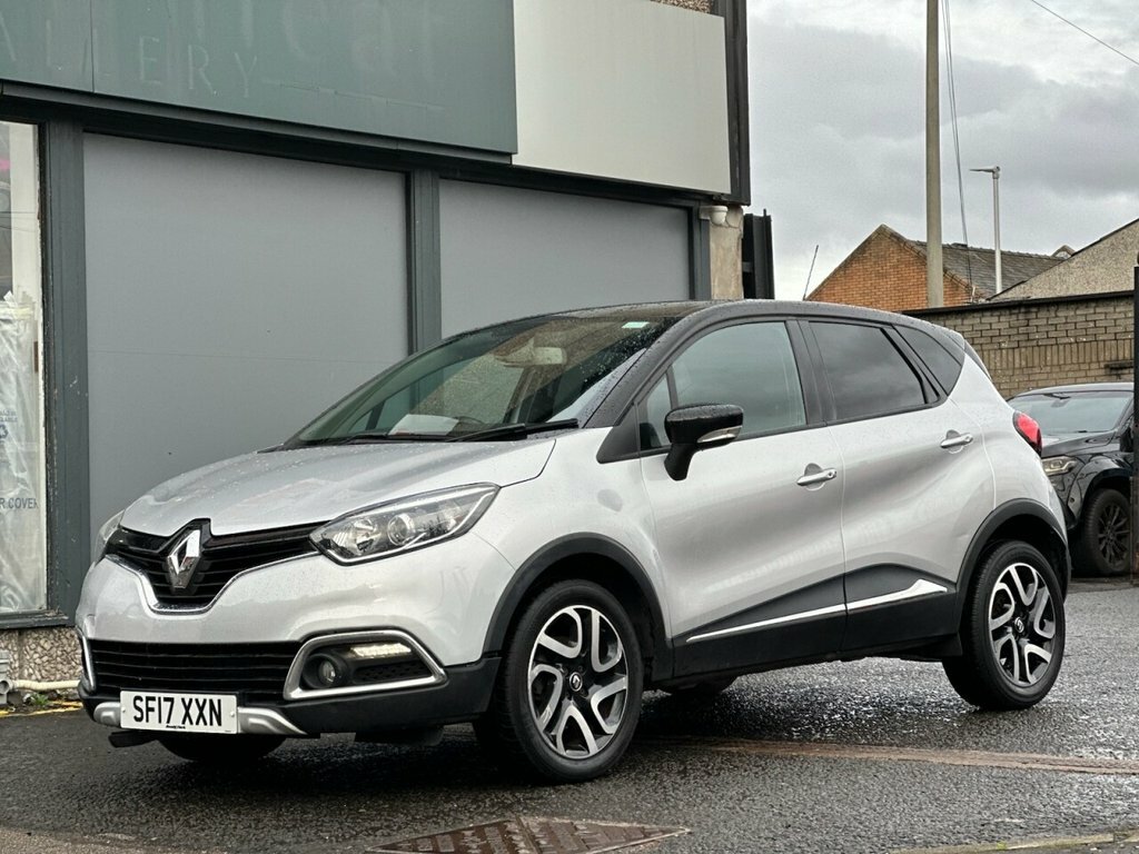 Renault Captur 1.2L Signature Nav Silver #2