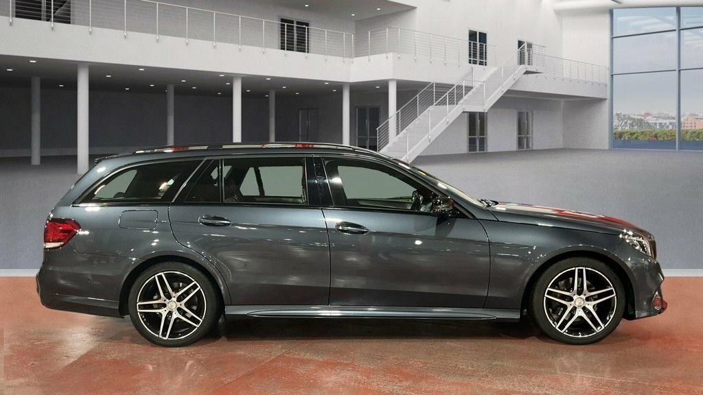 Mercedes-Benz E Class 2L Amg Night Edition NJ16MHU Grey #5