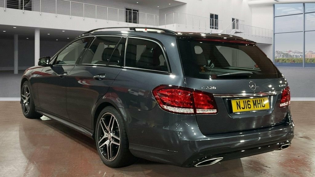 Mercedes-Benz E Class 2L Amg Night Edition NJ16MHU Grey #3