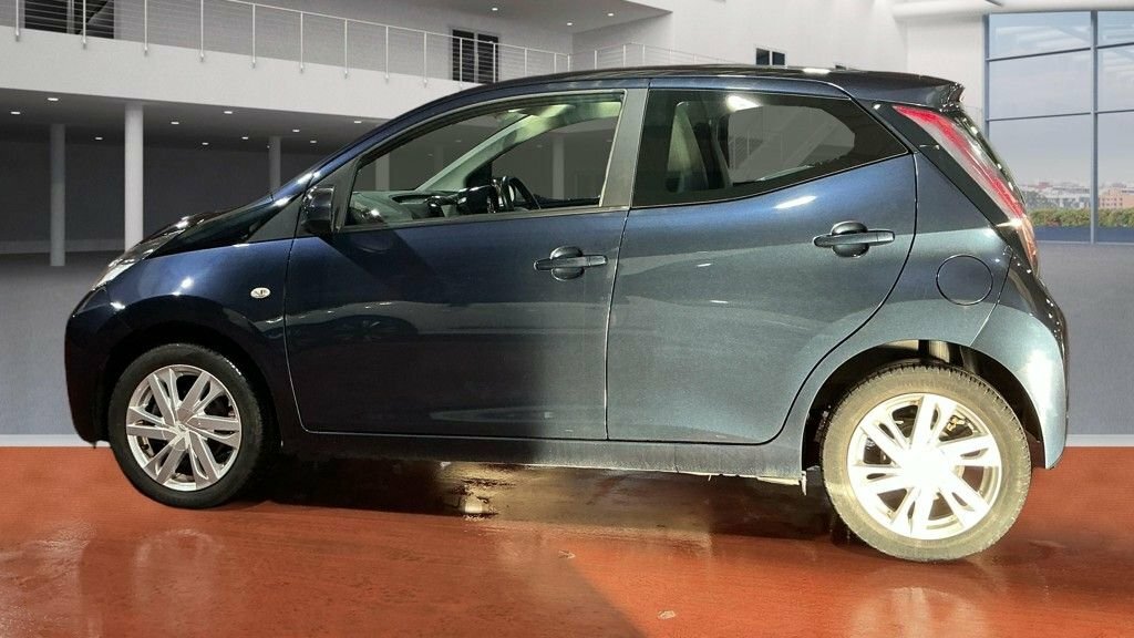 Toyota Aygo 1L X-pression Blue #6