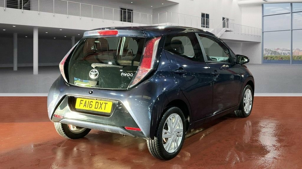 Toyota Aygo 1L X-pression Blue #4