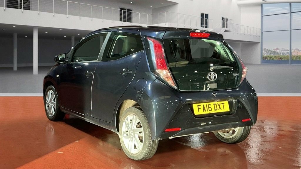 Toyota Aygo 1L X-pression Blue #3
