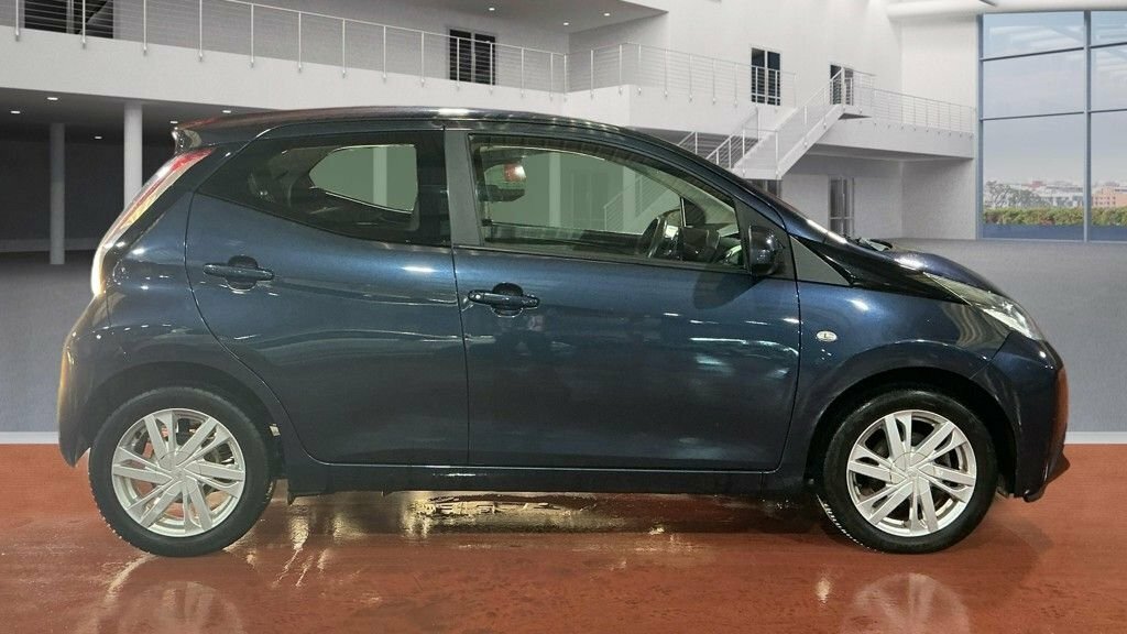 Toyota Aygo 1L X-pression Blue #5