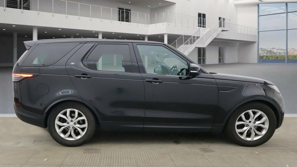 Land Rover Discovery 2L S SC17BWP Black #5