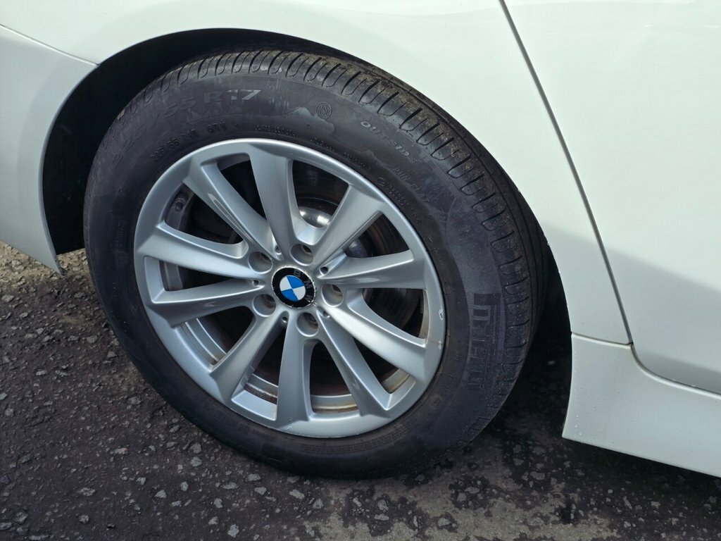 BMW 5 Series 2L Se PJ66MHN White #6