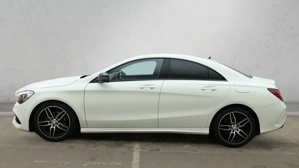 Mercedes-Benz CLA Class 2L Amg Line KX17NHY White #6