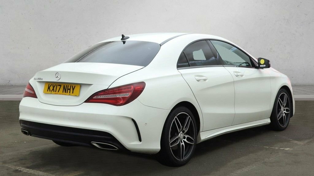 Mercedes-Benz CLA Class 2L Amg Line KX17NHY White #4