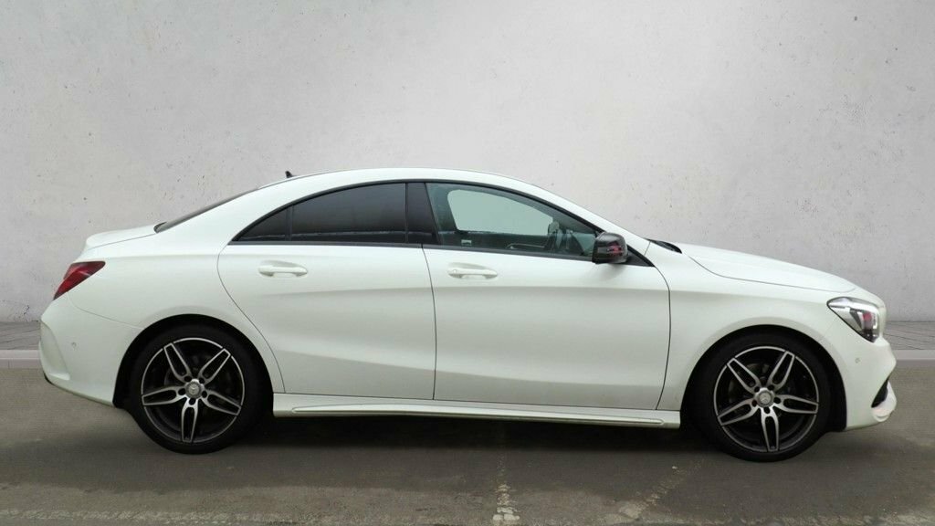 Mercedes-Benz CLA Class 2L Amg Line KX17NHY White #5