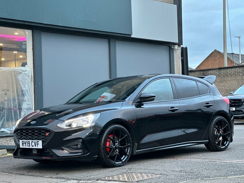 Ford Focus 1L St-line RY19CVF Black #2