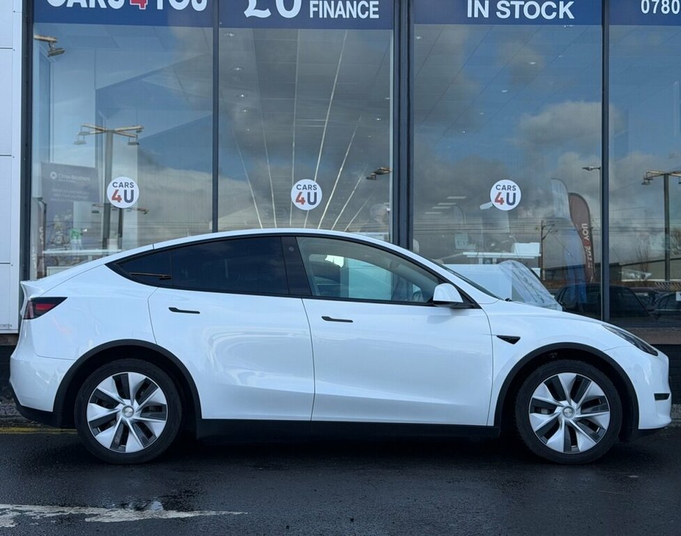 Tesla Model Y Suv GJ72LWF White #6