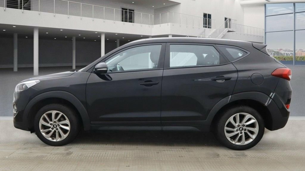 Hyundai Tucson 1.7L Se Black #6
