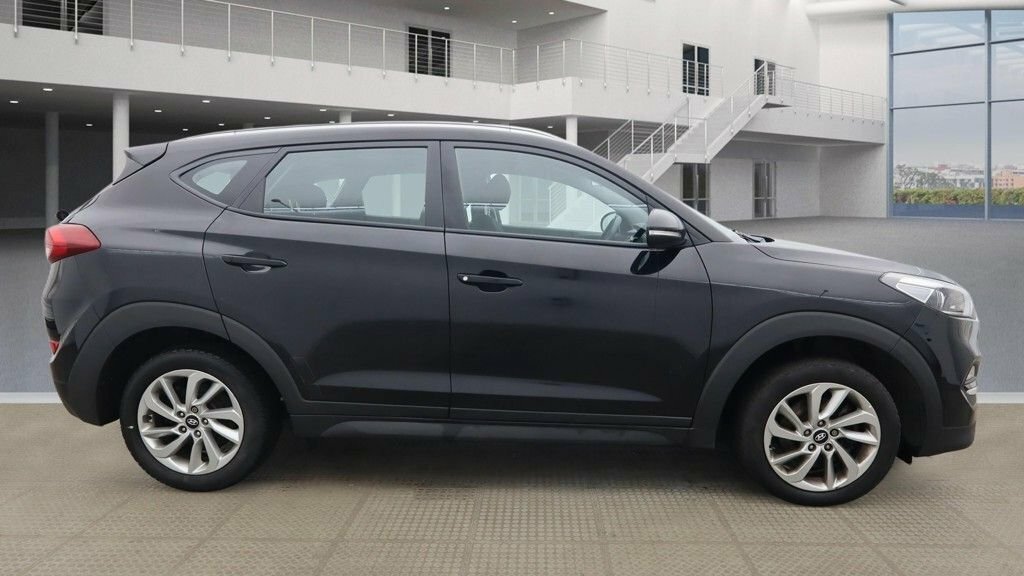 Hyundai Tucson 1.7L Se Black #5