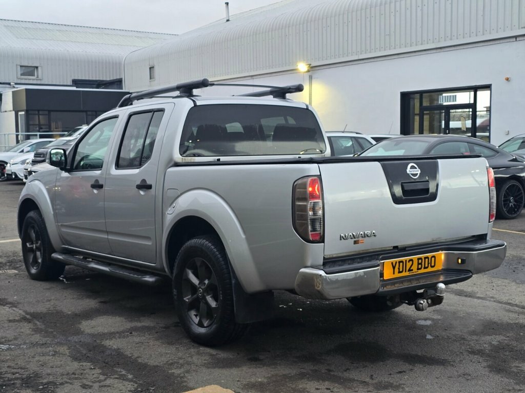 Nissan Navara Pickup Silver #5