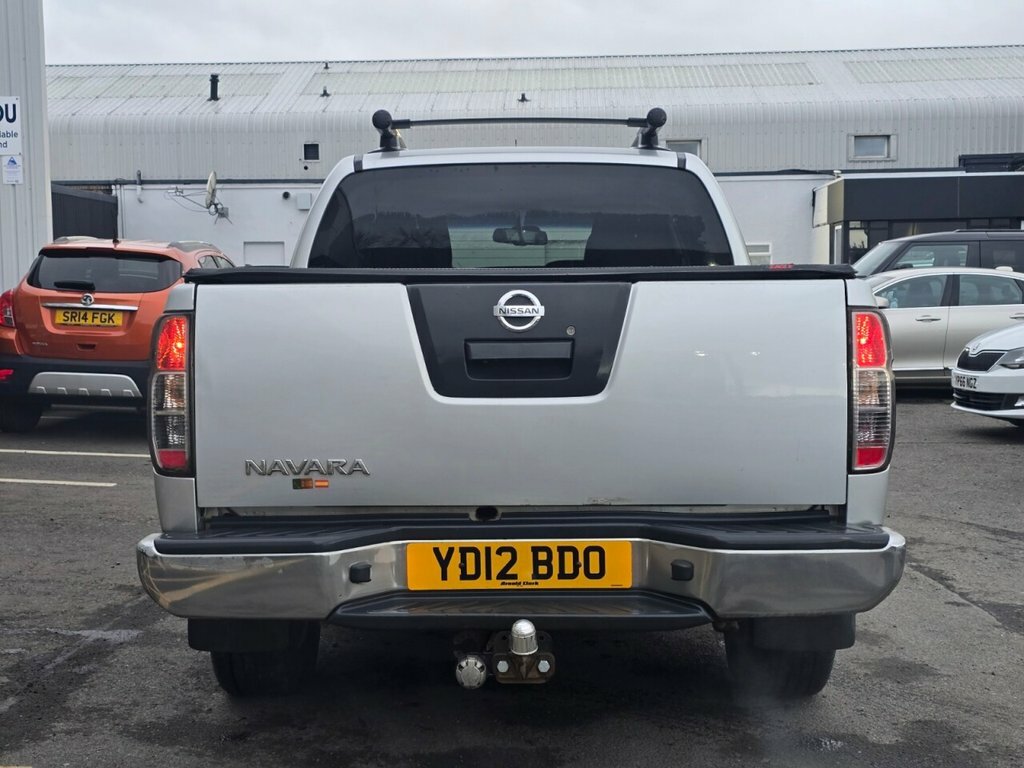 Nissan Navara Pickup Silver #6