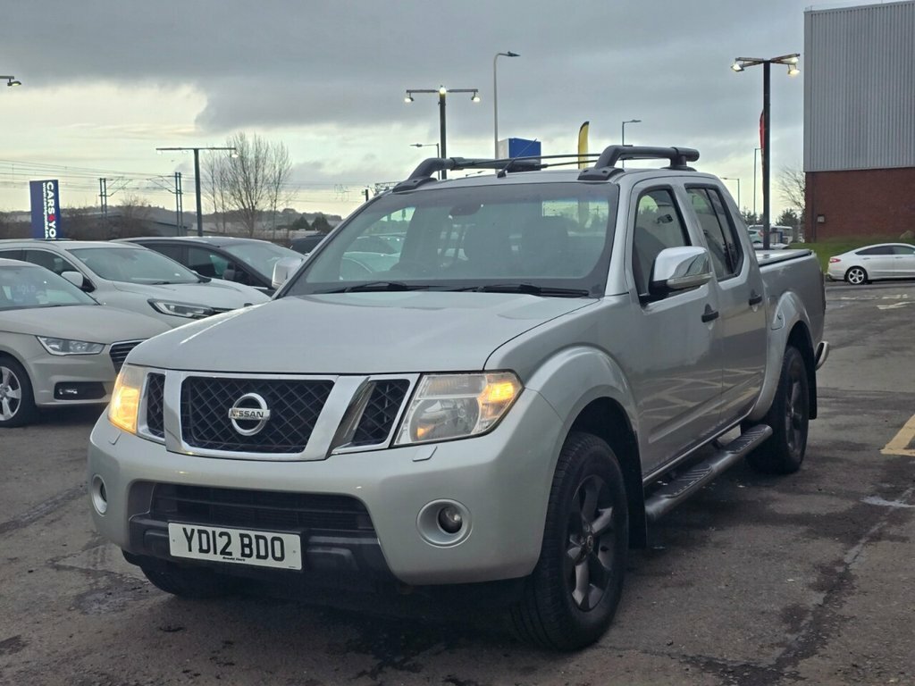 Nissan Navara Pickup Silver #3