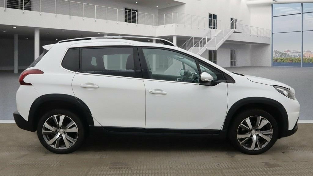 Peugeot 2008 1L Allure SD68DCE White #4