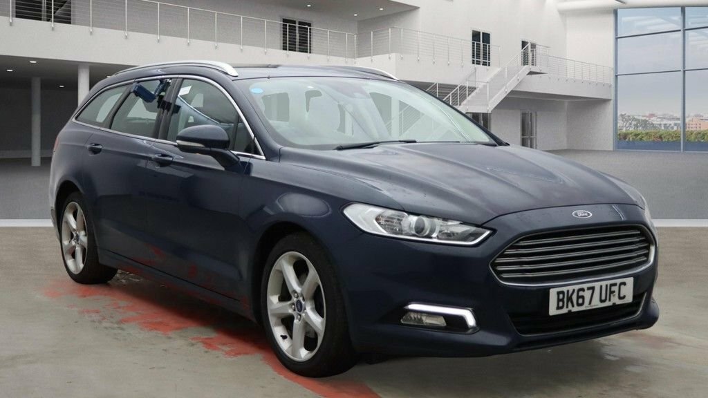 Ford Mondeo 2L Titanium Blue