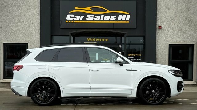 Volkswagen Touareg 3.0 Tdi V6 R-line Tech Plus Suv Tiptron VU73KPF White #3
