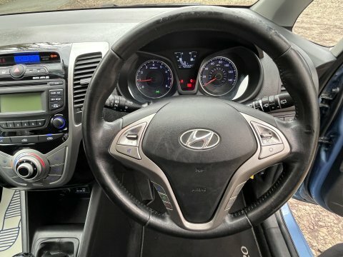 Hyundai Ix20 Crdi Style White #11