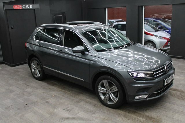 Volkswagen Tiguan 2.0 Tdi Bluemotion Tech Sel Suv Dsg 4Mo AU17VBM Grey #4