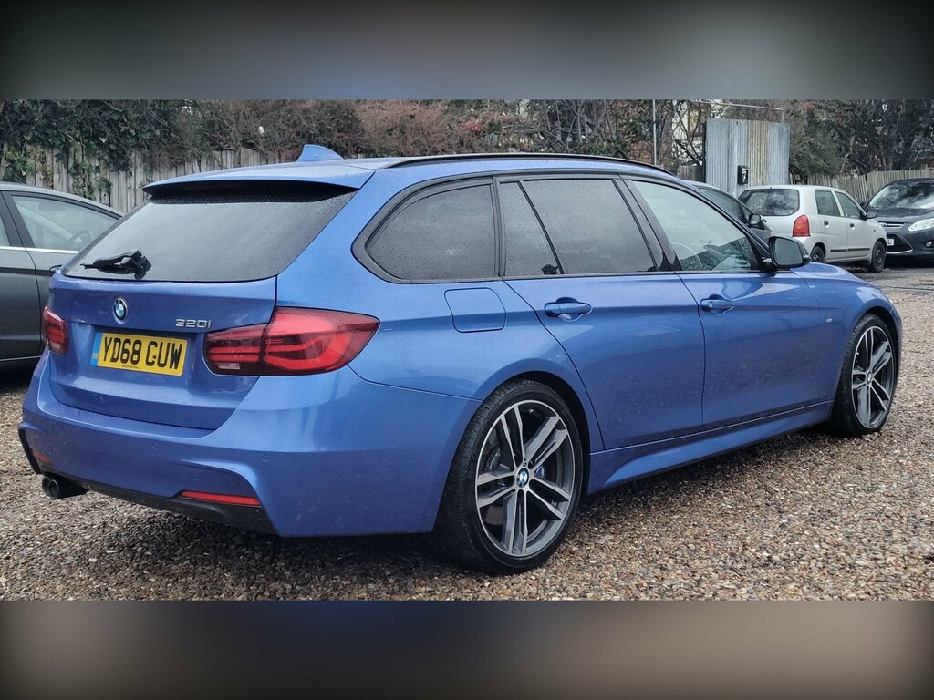 BMW 3 Series 2.0 320I M Sport Shadow Edition Touring Euro YD68CUW Blue #6