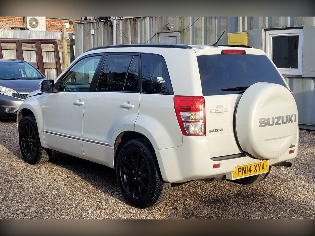 Suzuki Grand Vitara 2.4 Vvt Sz5 4Wd Euro 5 White #6
