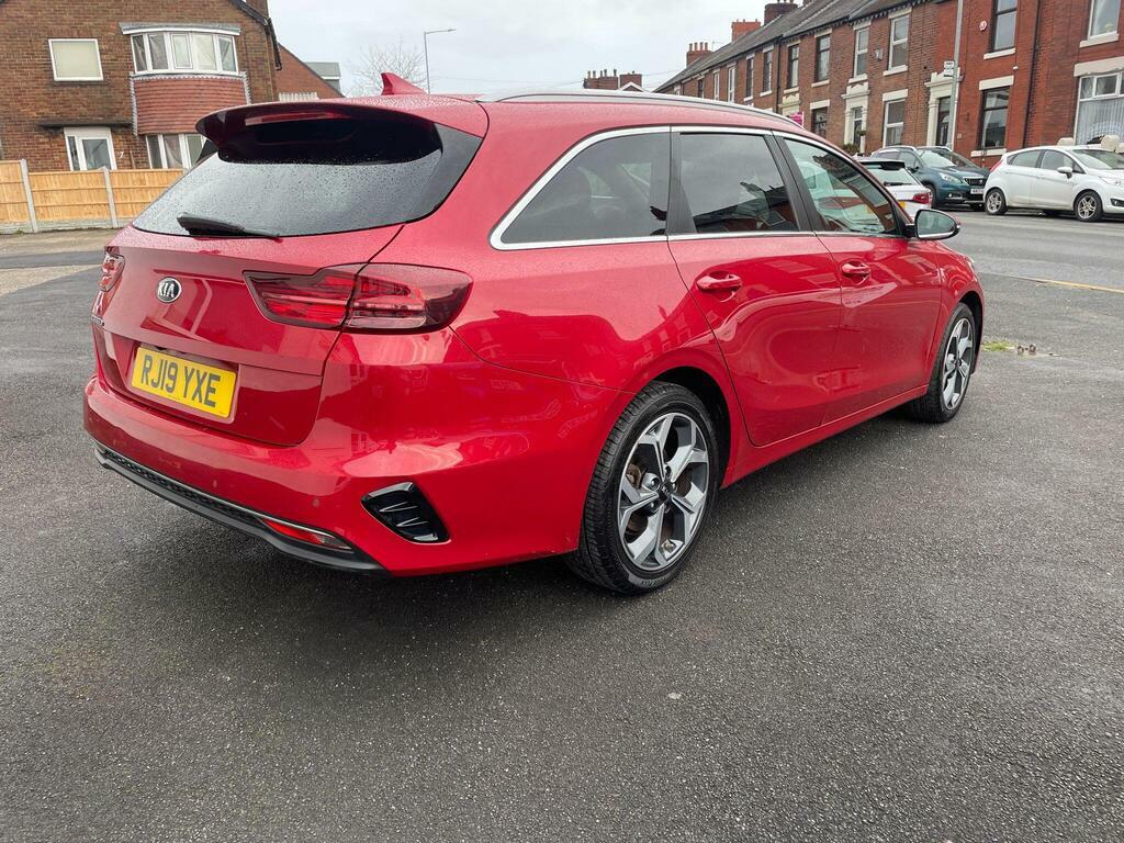 Kia Ceed 1.6 Crdi 3 Sportswagon RJ19YXE Red #6