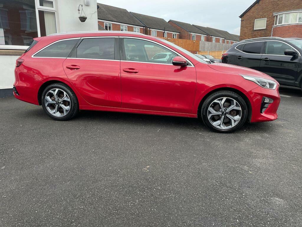 Kia Ceed 1.6 Crdi 3 Sportswagon RJ19YXE Red #5