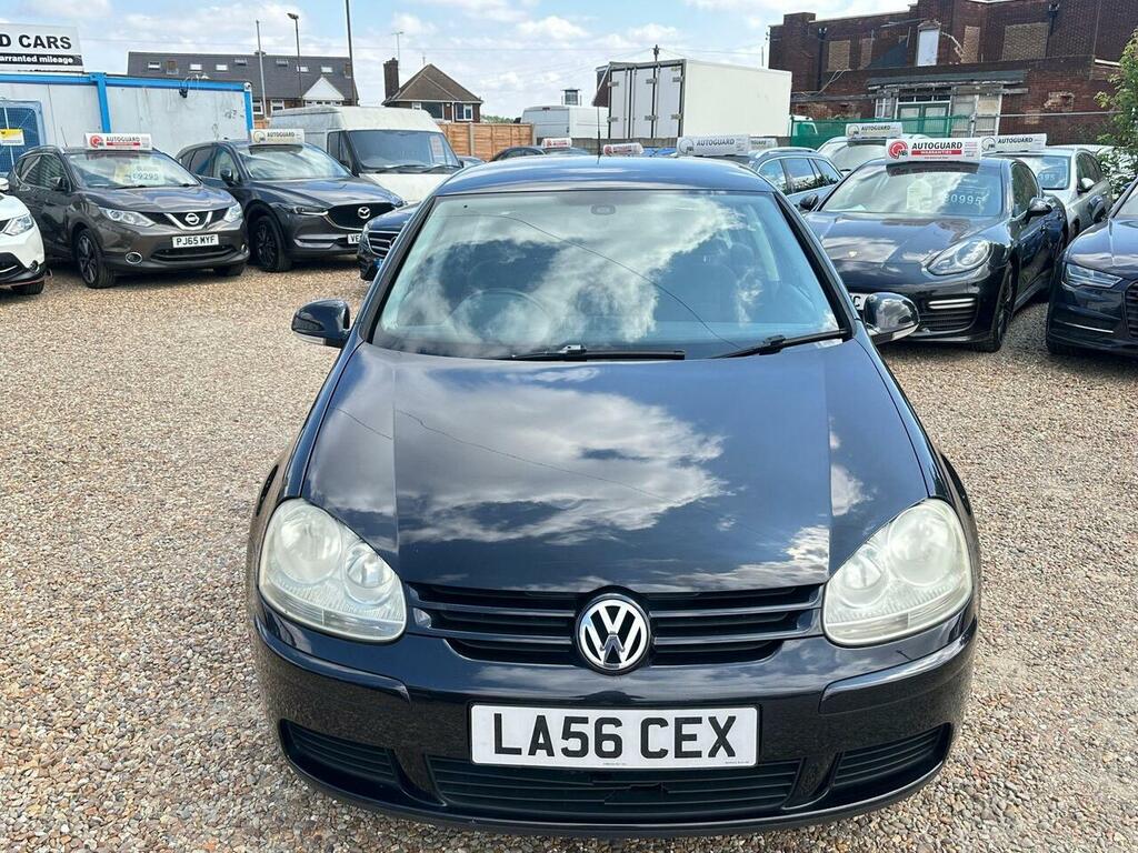 Volkswagen Golf 1.6 Fsi Match Black #3