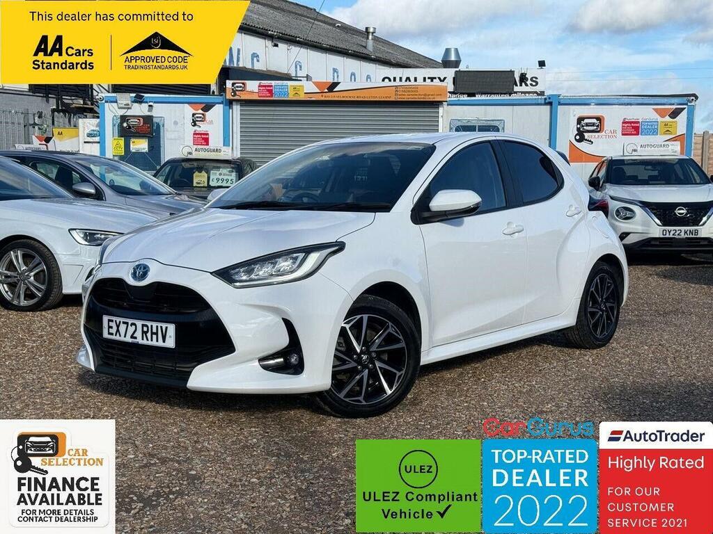 Toyota Yaris Yaris Design Hev Cvt White