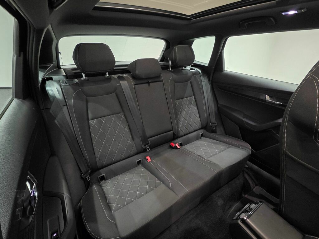 Skoda Karoq Tdi Sportline Suv YK69ZDS Black #5