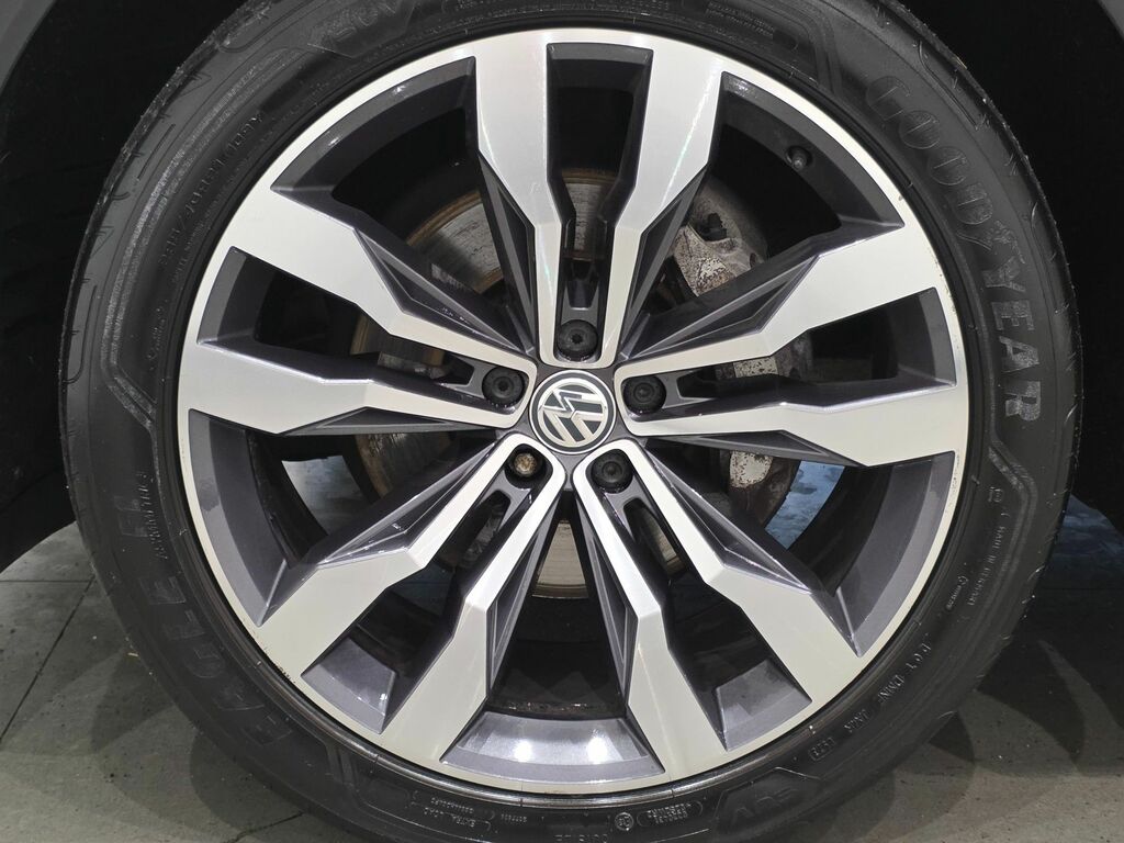 Volkswagen Touareg Tdi V6 R-line Tech VU69KDX Black #3