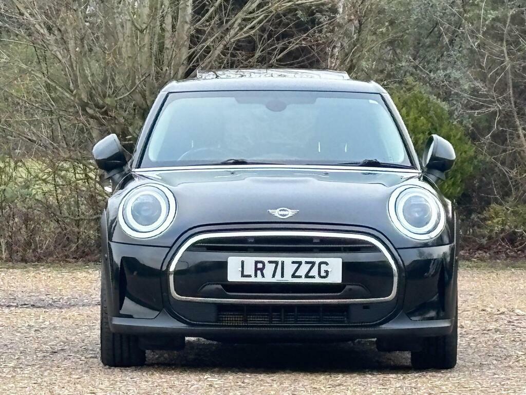Mini Hatch 1.5 Cooper Classic Steptronic Euro 6 S S LR71ZZG Black #2
